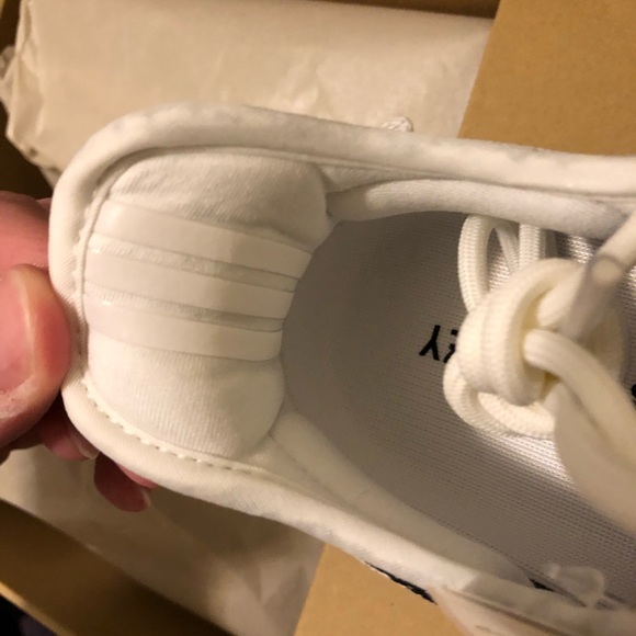 Yeezy boost 350 V2 Zebra - Picture 5 of 8